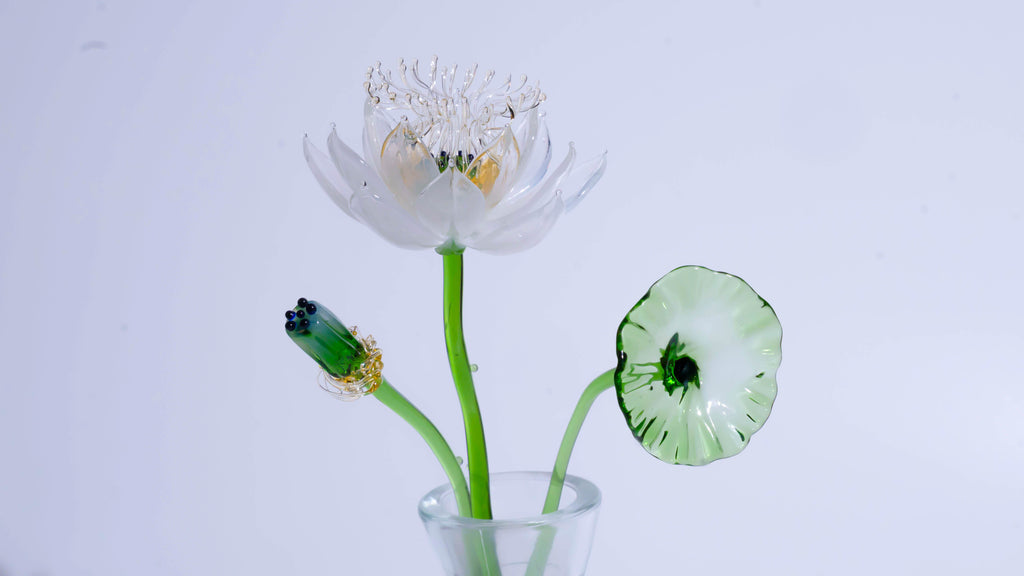 White LiuLi Crystal Lotus （Health and Longevity）