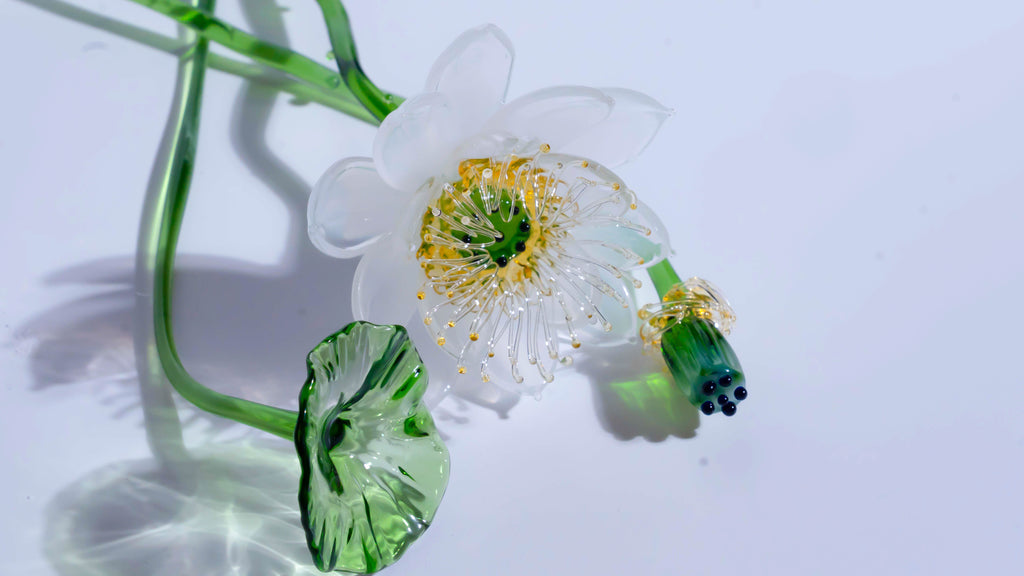 White LiuLi Crystal Lotus （Health and Longevity）