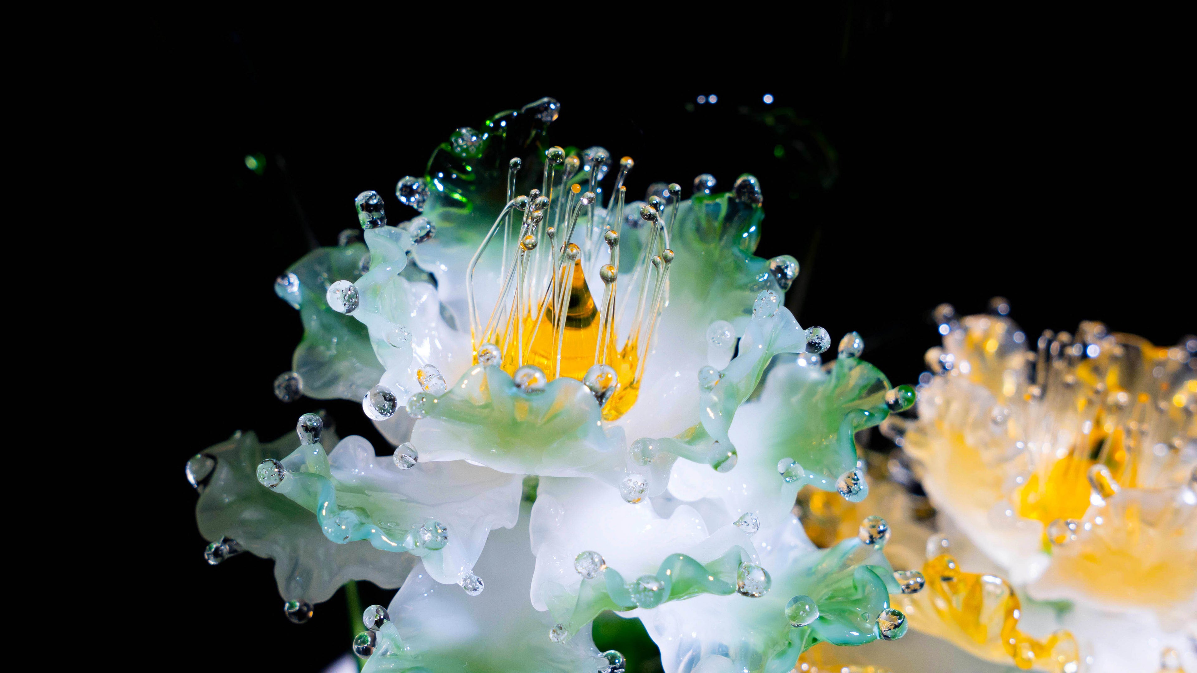 Green-Yellow LiuLi Crystal Peony Bonsai（Multi-Element Energy）