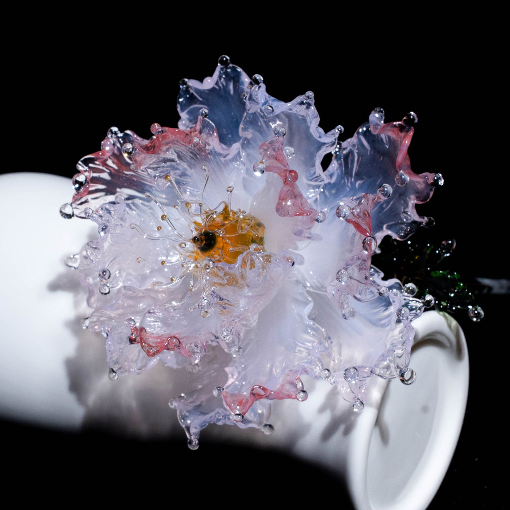 Red white LiuLI Crystal Peony（Business and Investment）