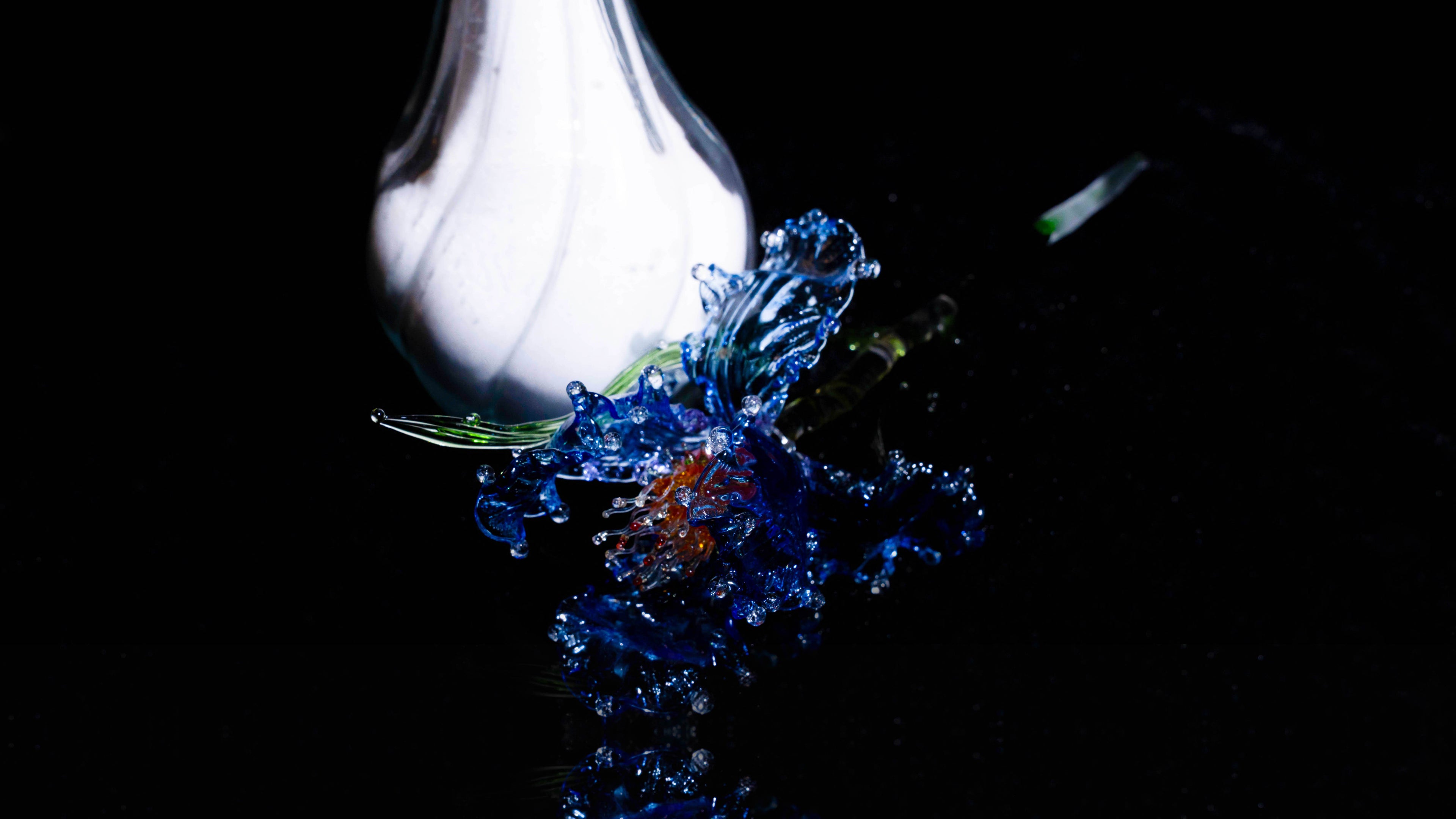 Blue Liuli Crystal Iris （Wisdom and Enlightenment）