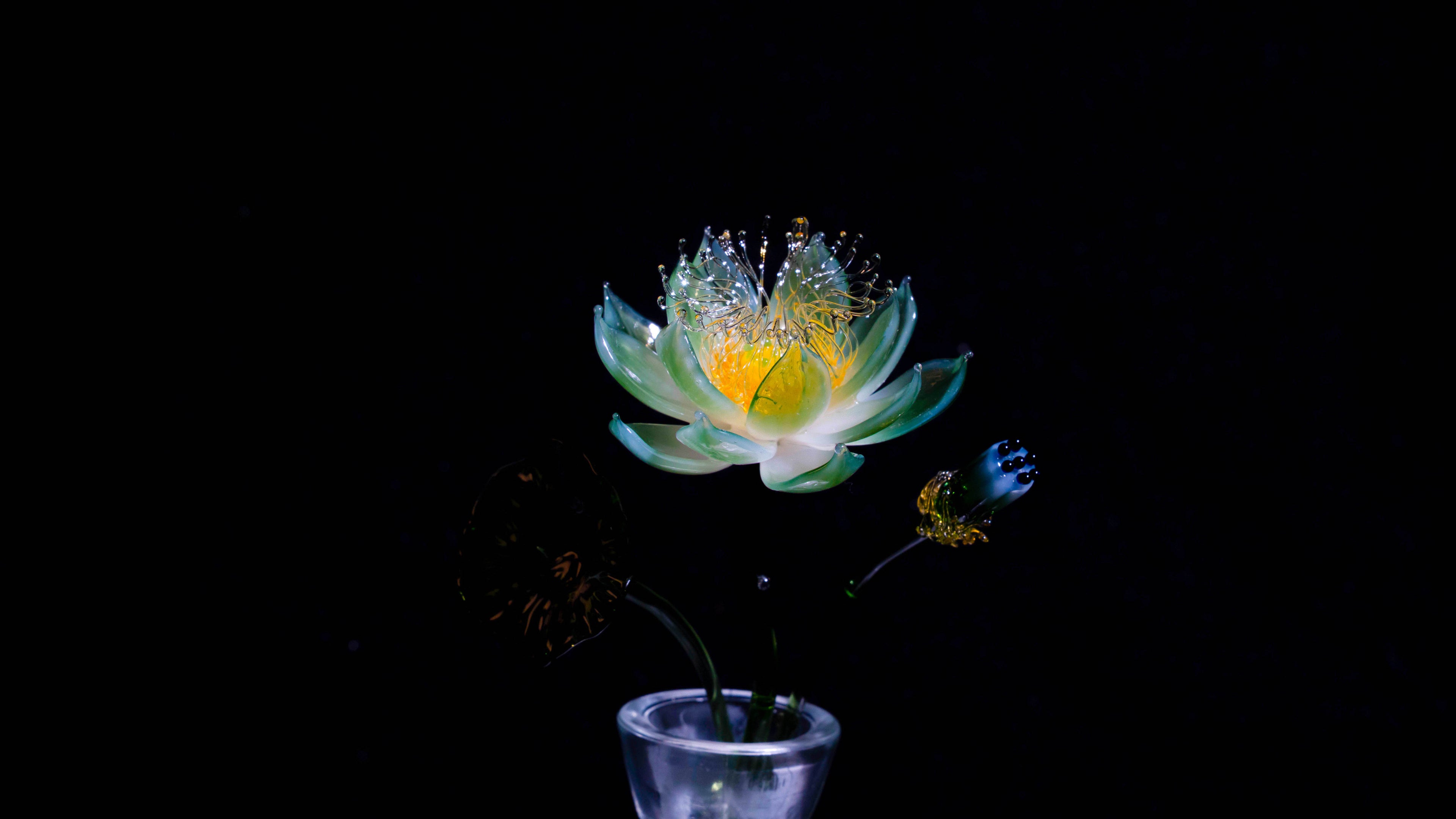 Green LiuLi Crystal Lotus（Health and Longevity）