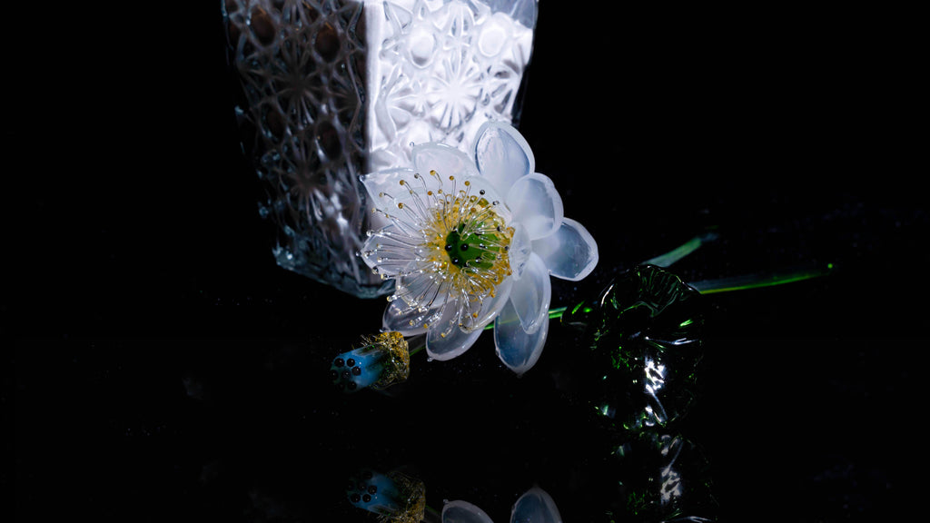 White LiuLi Crystal Lotus （Health and Longevity）