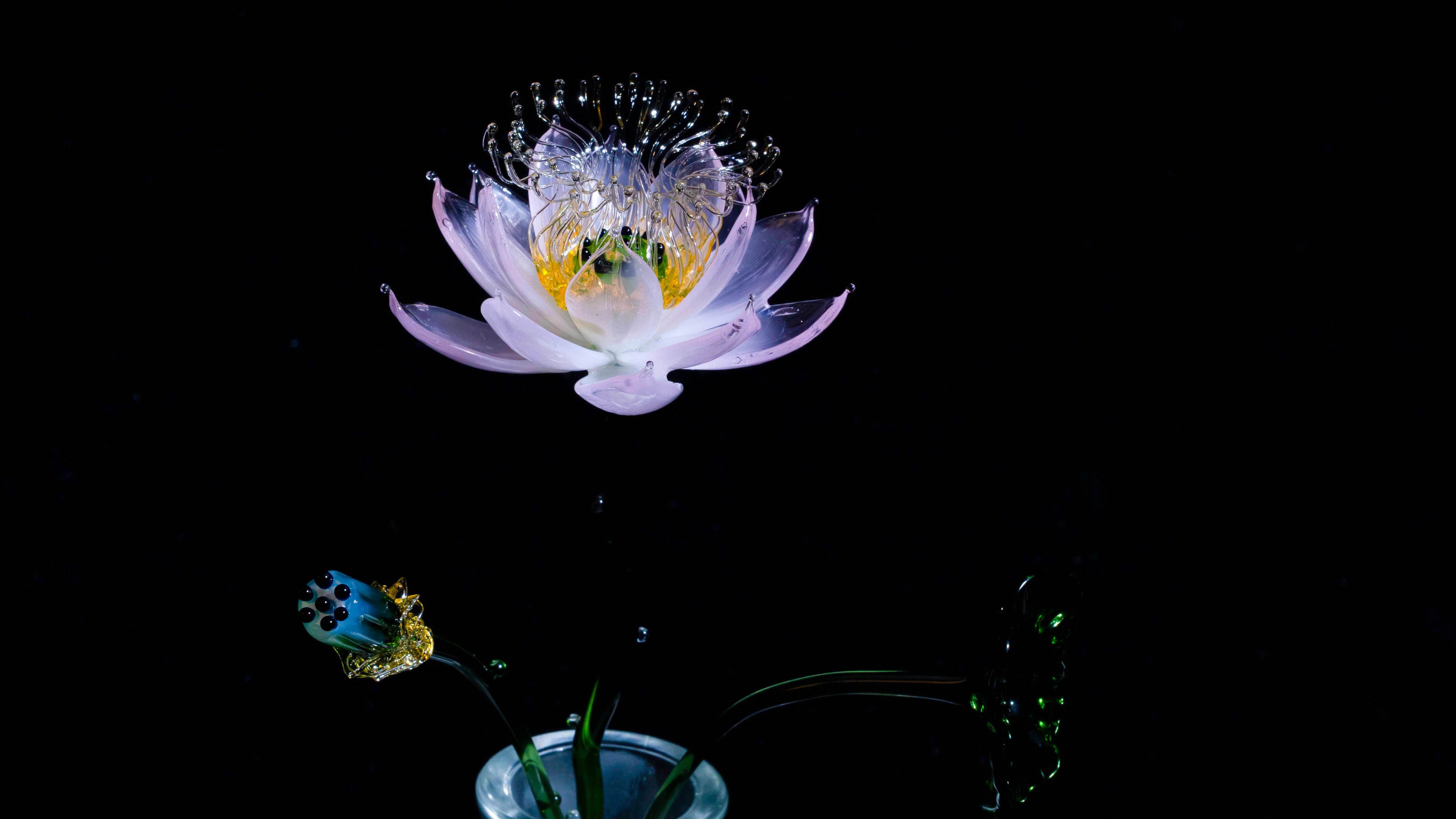 Pink LiuLi Crystal Lotus（Health and Longevity）