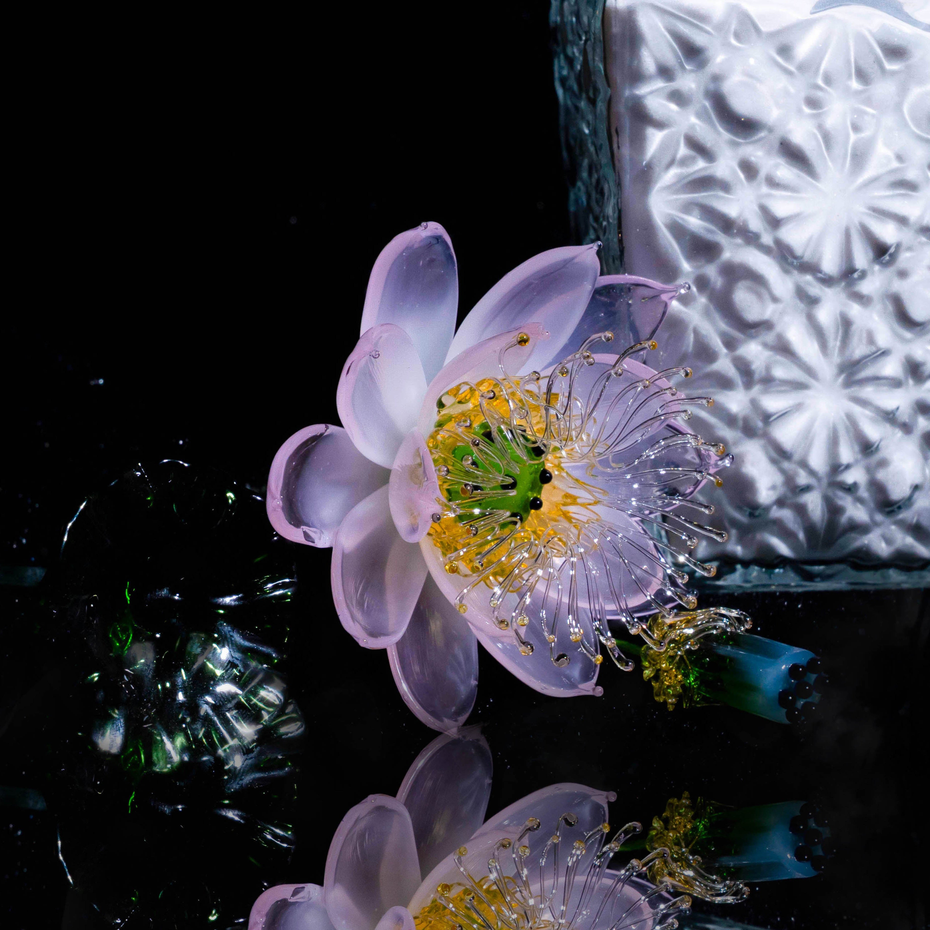 Pink LiuLi Crystal Lotus（Health and Longevity）